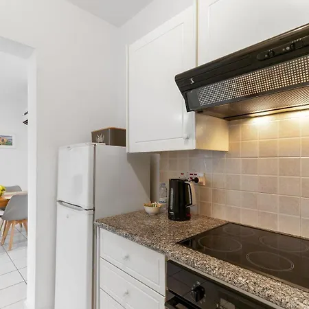 Iris Village With Fabulous Pools Apartman